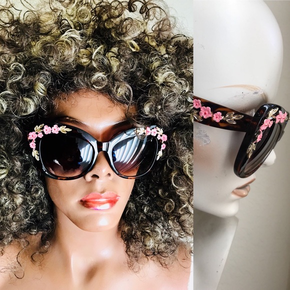 Accessories - New Retro Tortoiseshell Pin-up CATEYE SUNGLASSES